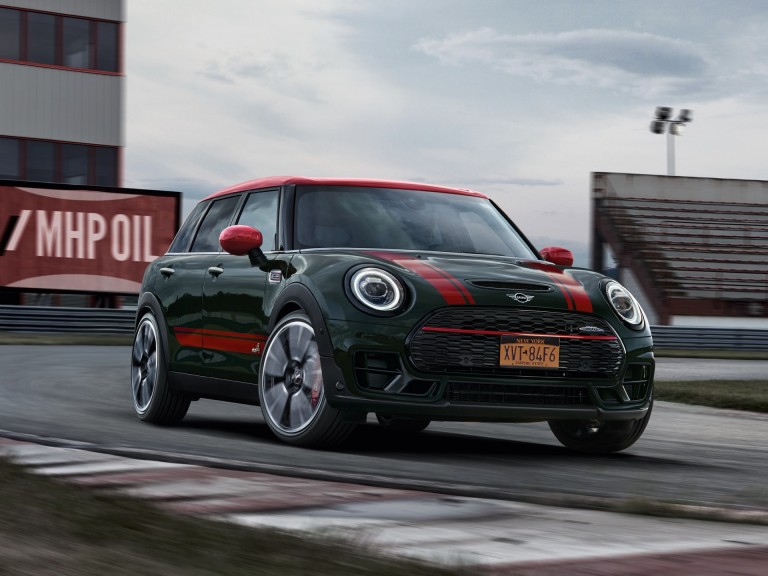 MINI John Cooper Works Clubman – vue avant – piste de course