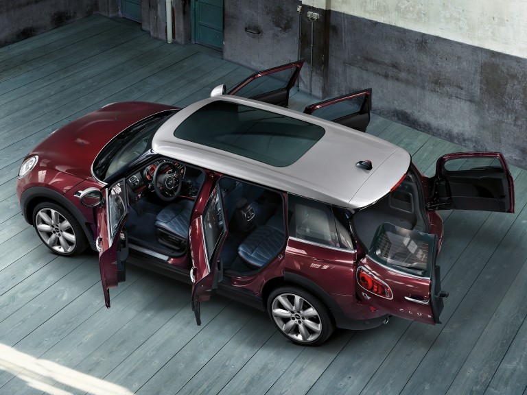 MINI Clubman – all six doors open